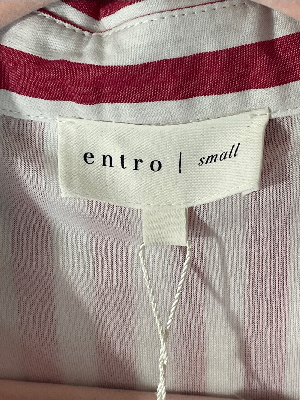 entro Pink and White Striped Sleeveless Collared Top - Picture 2 of 3